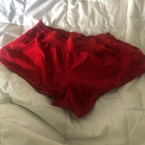 Hotty hot shorts lululemon red size 10 - Picture 2 of 2